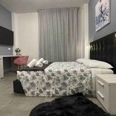 Guest House Kinga Cavour Флоренция Екстериор снимка